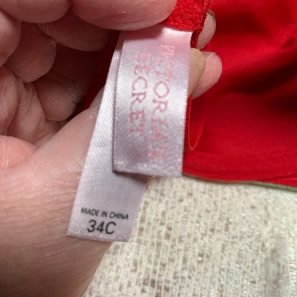Victoria Secret Women’s Striped Red and Green Bra Size 34 C - Picture 9 of 9